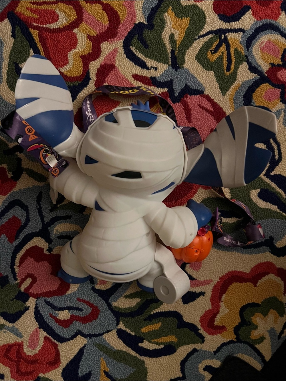 ❤️❤️Disney Blue & White Stitch Mummy Trick-or-Treat Popcorn Bucket with Pumpkin - Picture 2 of 4